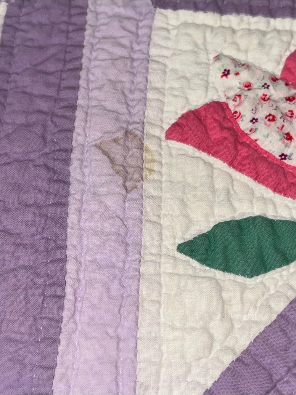 Vintage Handmade Appliqué Tulip Patchwork Quilt  Lavender Pink Green 76” X 88”